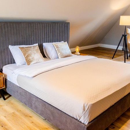 Moderne Maisonette Ferienwohnung Mit Gartenzugang, Nur 7 Gehminuten Zum Strand, Parkplatz & Fahrradunterstellplatz Scharbeutz Zewnętrze zdjęcie
