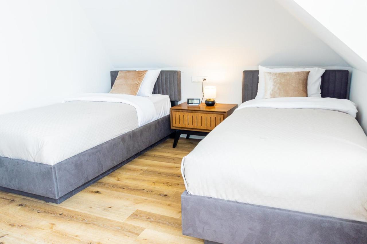 Moderne Maisonette Ferienwohnung Mit Gartenzugang, Nur 7 Gehminuten Zum Strand, Parkplatz & Fahrradunterstellplatz Scharbeutz Zewnętrze zdjęcie