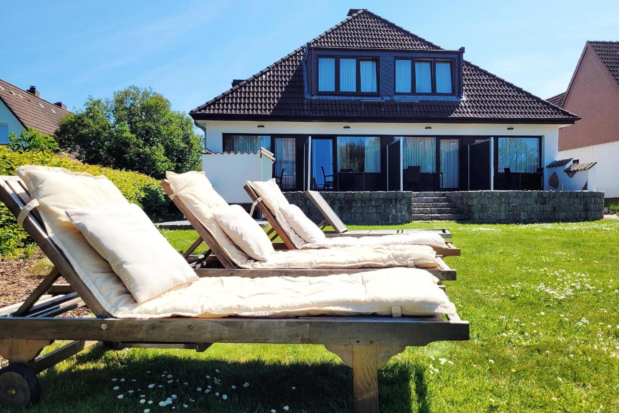 Moderne Maisonette Ferienwohnung Mit Gartenzugang, Nur 7 Gehminuten Zum Strand, Parkplatz & Fahrradunterstellplatz Scharbeutz Zewnętrze zdjęcie